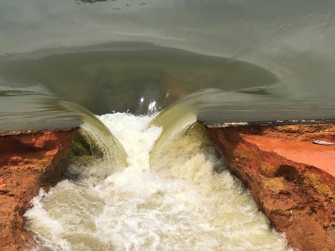 Phú Thọ vỡ đập thủy lợi, khẩn cấp di dời các hộ dân - ảnh 1