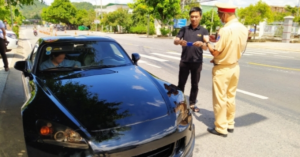 Công an tỉnh Lâm Đồng tổng kiểm soát phương tiện giao thông cơ giới đường bộ