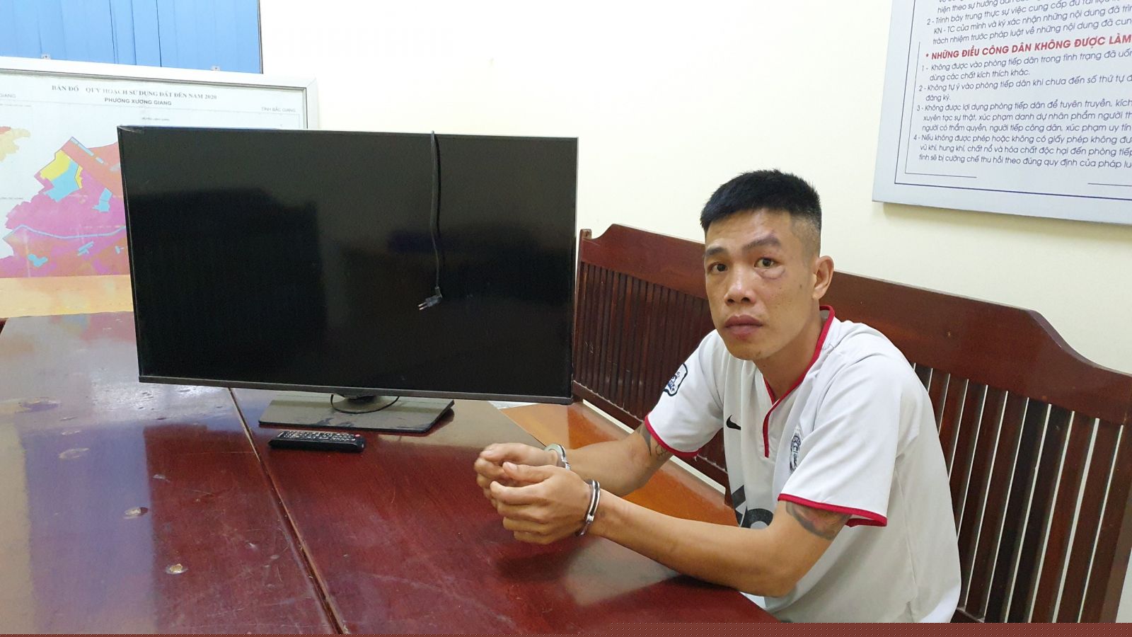 Đối tượng Nghiêm Xuân Qúy và tang vật vụ án