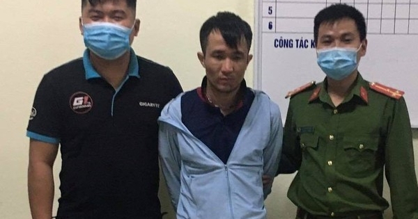 Công an bắt đối tượng trốn nã khi tuyên truyền phòng chống Covid-19