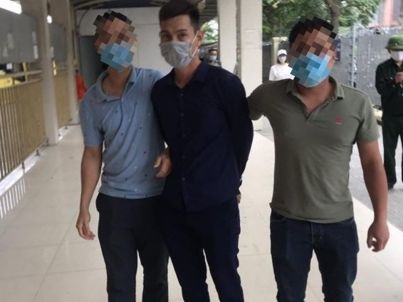 hinh-anh-doi-tuong-khi-bi-bat