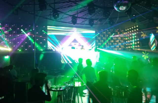 Cần Thơ: Tạm dừng hoạt động karaoke, rạp chiếu phim, vũ trường từ ngày 4/5