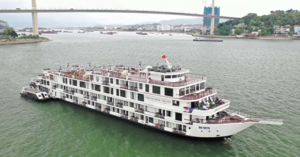 Toàn bộ nhân viên du thuyền 5 sao Ambassador đã có kết quả âm tính với Covid-19 lần 1