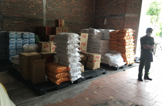 Quảng Ninh: Phát hiện, thu giữ số lượng lớn hàng hóa không rõ nguồn gốc