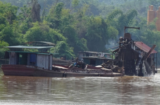 Công ty Khoáng sản Hưng Tín, HTX nông nghiệp sạch Hoà Phú AFC bị xử phạt