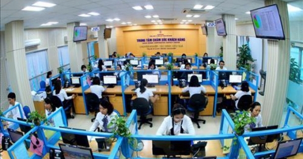 Dịch COVID-19 vẫn “nóng”, EVNHANOI luôn hỗ trợ tối đa khách hàng sử dụng điện