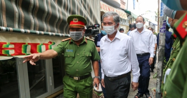 Lãnh đạo TP HCM thăm hỏi gia đình trong vụ hỏa hoạn khiến 8 người tử vong