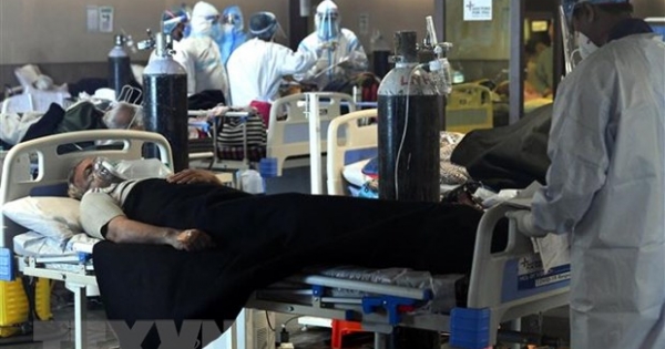 Chính phủ Ấn Độ đối mặt với sức ép ban bố lệnh phong tỏa toàn quốc