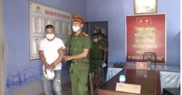 Lái xe dùng thủ đoạn gian dối để chiếm đoạt hơn 800 triệu của công ty