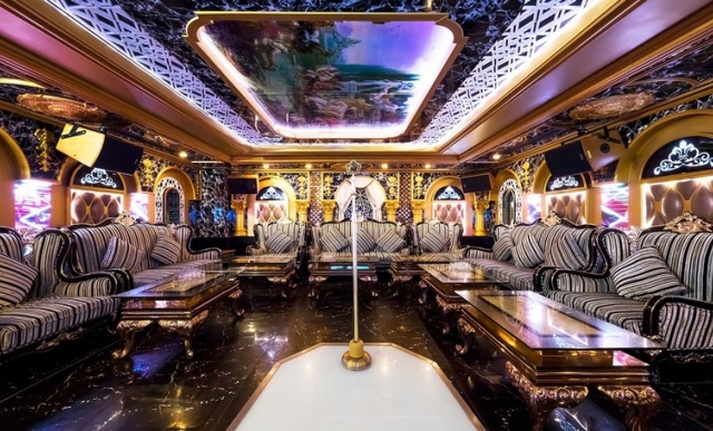 Khánh Hòa tạm dừng các hoạt động vũ trường, karaoke, massage