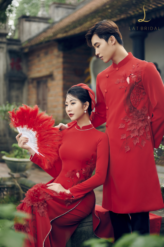 &Aacute;o D&agrave;i Sơn V&acirc;n