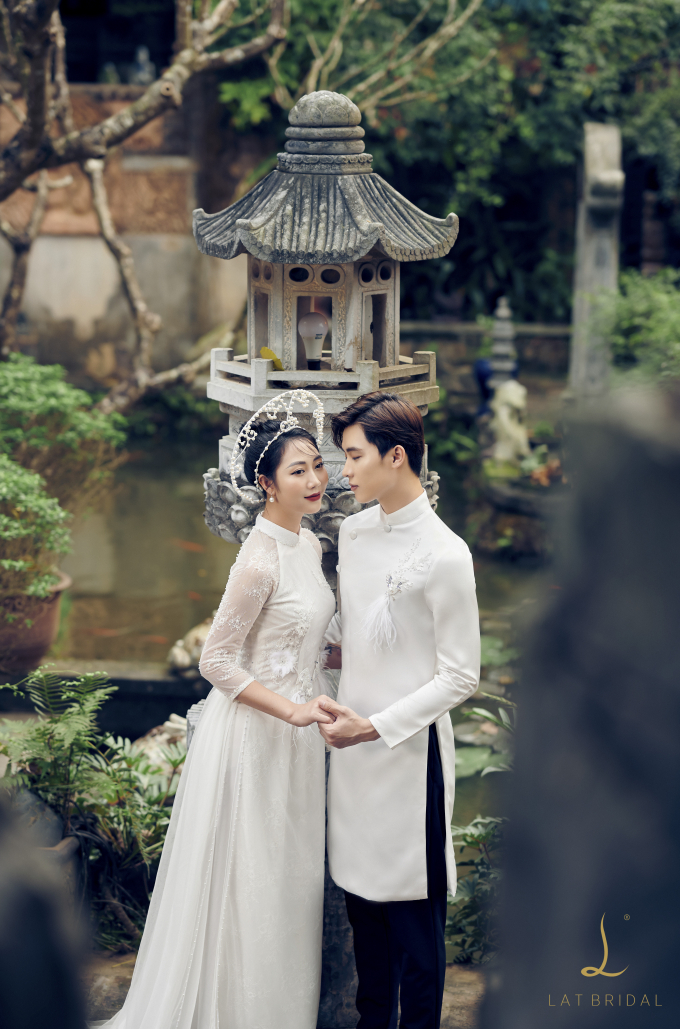 &Aacute;o D&agrave;i Tuyết Lệ.