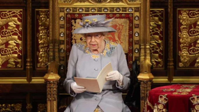Nữ hoàng Anh Elizabeth II phát biểu trước Quốc hội. (Ảnh:Guardian/Getty Images)