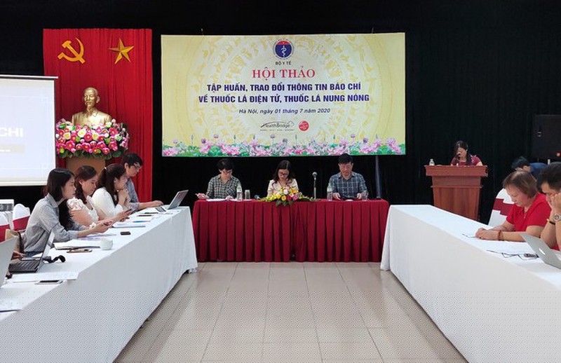 Một trong những hội thảo về thuốc lá nung nóng, thuốc lá điện tử do HealthBridge Canada tổ chức.