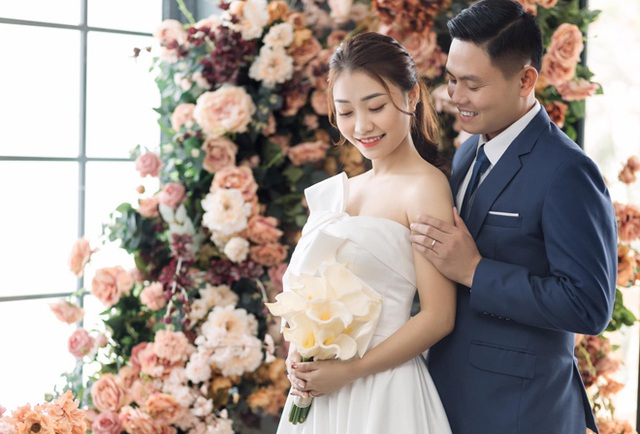 Cặp đôi phải hoãn cưới ở