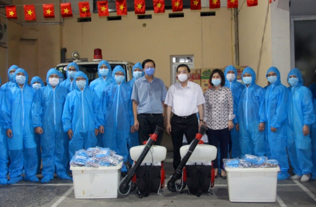 “Đội đặc nhiệm” Thủ đô lên đường hỗ trợ tỉnh Bắc Giang phòng, chống dịch Covid-19