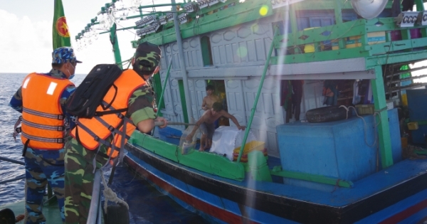 Nhiều phương tiện đánh bắt hải sản trái phép trong hành lang an toàn đường ống dẫn khí