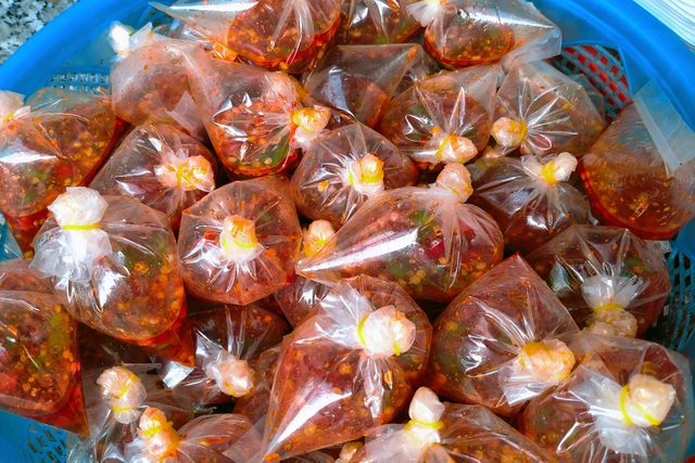 Nước mắm được pha