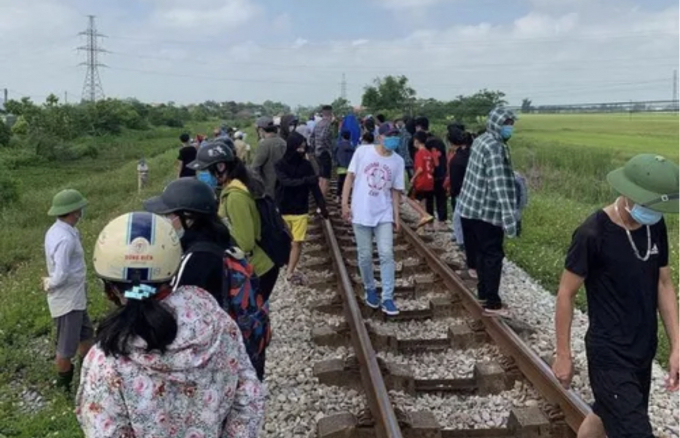 12AB3A16-A3FC-4B3F-AC52-2E164B97264F.