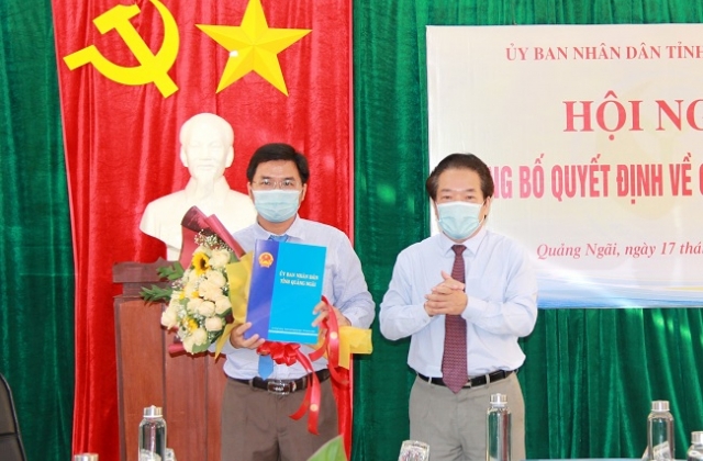 Quảng Ng&atilde;i c&ocirc;ng bố bổ nhiệm 2 Ph&oacute; Gi&aacute;m đốc cấp Sở