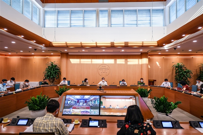  Quang cảnh buổi họp.