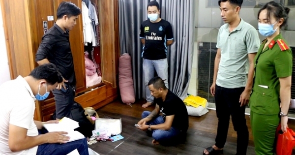 Bắt giữ nhóm đối tượng tổ chức đánh bạc dưới hình thức lô đề