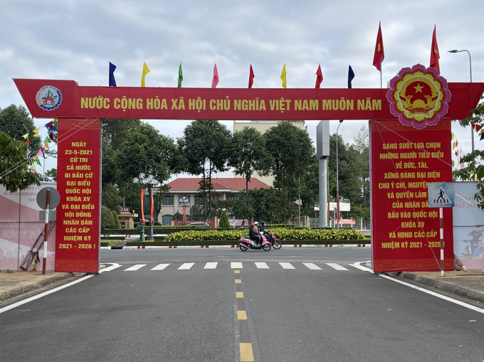 moi thong tin deu huong den ngay hoi bau cu