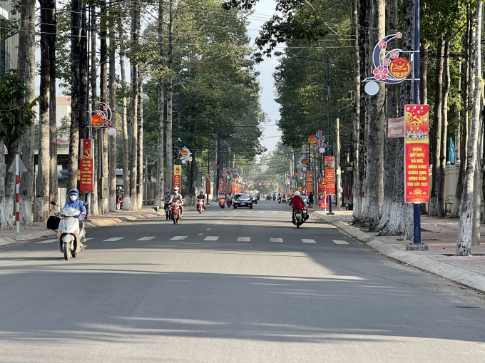 duong pho long thanh rop co hoa