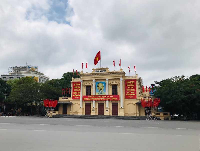 Nh&agrave; h&aacute;t Lớn Hải Ph&ograve;ng.  