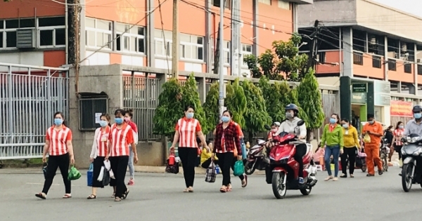 Bình Dương: Công nhân các khu công nghiệp phải khai báo y tế hằng ngày