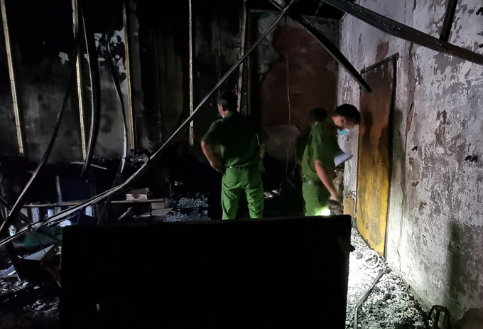 47FDEFA1-AE5A-41D3-89C0-848FC76D853A.