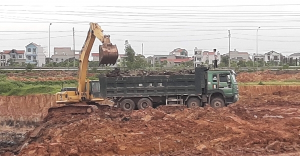 "Việc mang đất sét từ dự án đi bán cho một số lò gạch tại Yên Dũng là đúng thực tế"