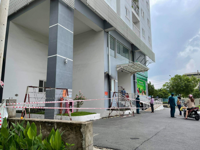 Phong tỏa Block A chung cư Moscow Tower, Quận 12.