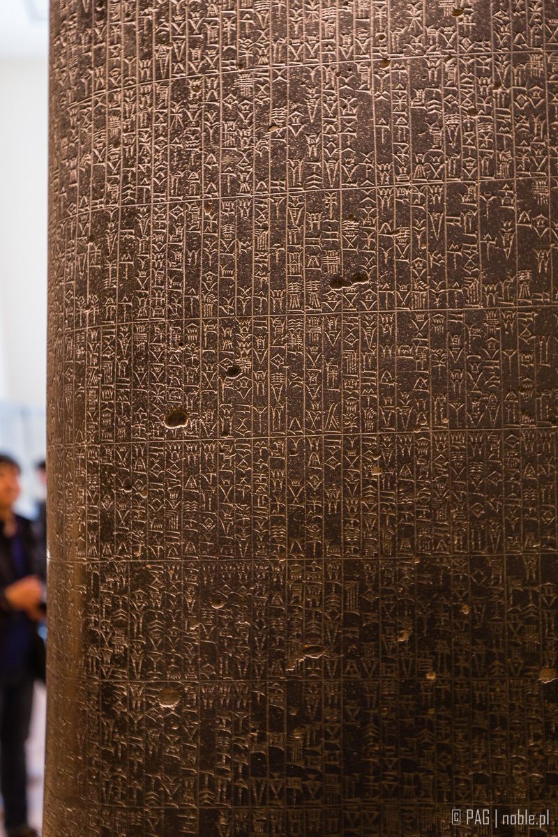 Bộ luật với 282 điều, gồm ba phần mở đầu, nội dung v&agrave; kết luận.  