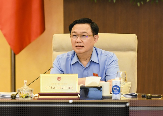 Chủ tịch Quốc hội nêu những nghịch lý cần tháo gỡ trong công tác chống dịch Covid-19.