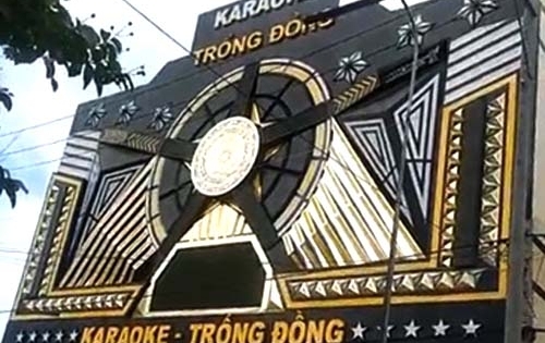 Thu hồi giấy phép Karaoke Trống Đồng do hoạt động bất chấp lệnh cấm