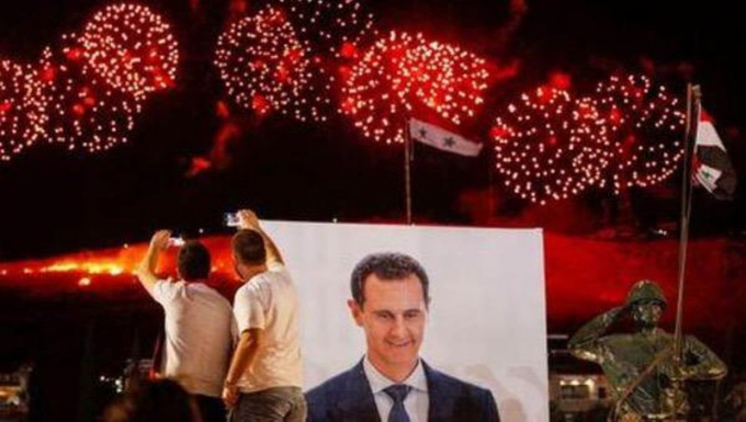 Chân dung Tổng thống Syria Bashar al-Assad.