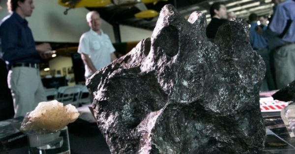 Không gian và đại dương: Mặt trận mới về khai thác khoáng sản