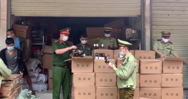 Lạng Sơn thu giữ trên 7 nghìn lọ mỹ phẩm nhập lậu