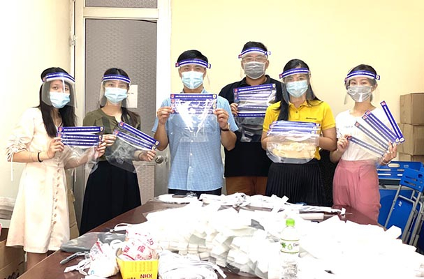 64E713FF-1960-4EBE-8275-6905512D32BC.