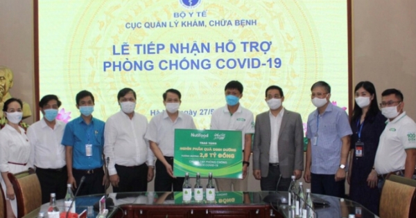 Nutifood và ông Bầu tặng sản phẩm dinh dưỡng cho y, bác sĩ tuyến đầu và bệnh nhân COVID-19