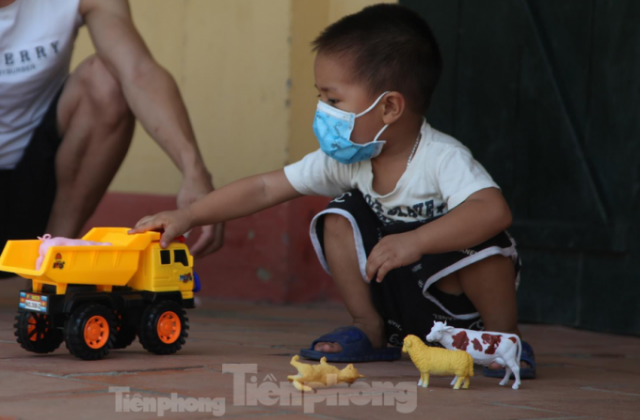 Tết thiếu nhi đặc biệt trong khu cách ly tập trung Bắc Giang