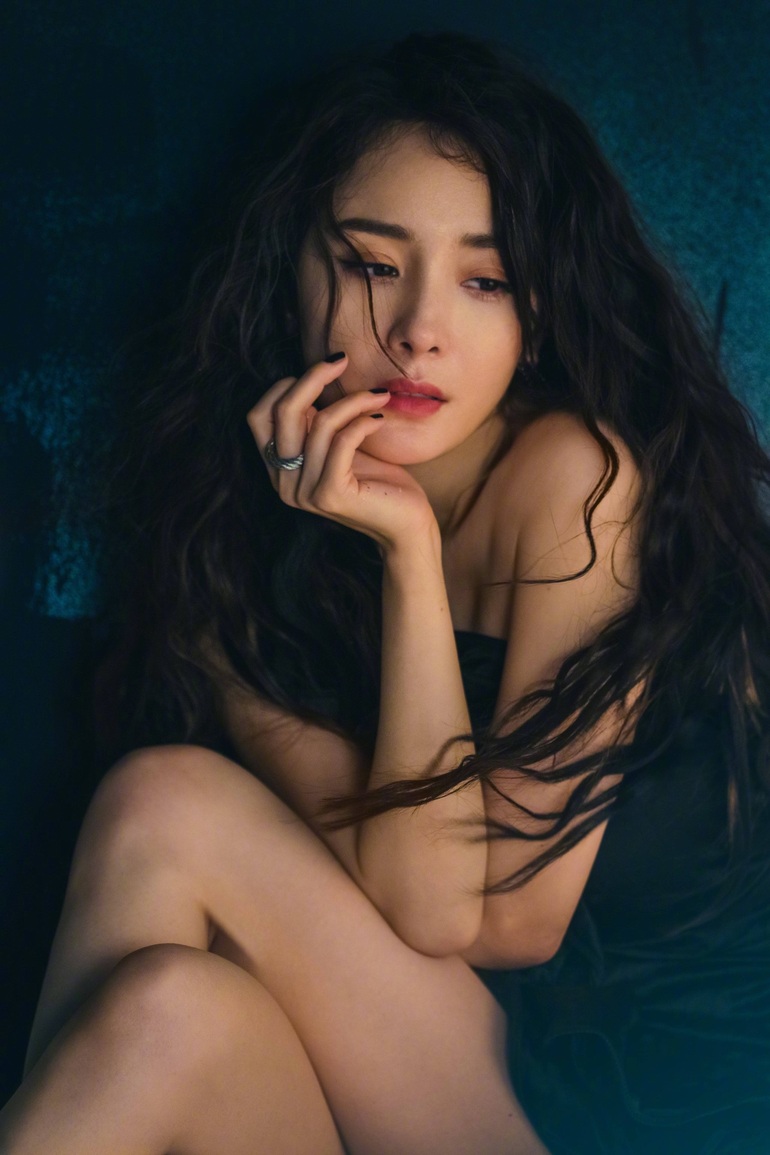 Ngôi sao 8X thú nhận, cô quyết định tạm ngừng hoạt động nghệ thuật một thời gian để làm mới bản thân và dành thời gian nghỉ ngơi (Ảnh: Sina).