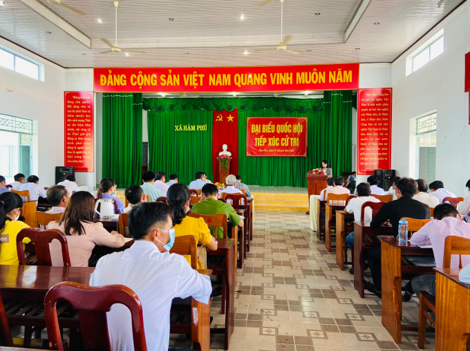 Đoàn Đại biểu Quốc hội tỉnh Bình Thuận đã có buổi tiếp xúc cử tri hai xã Hàm Phú và Hàm Trí, huyện Hàm Thuận Bắc.