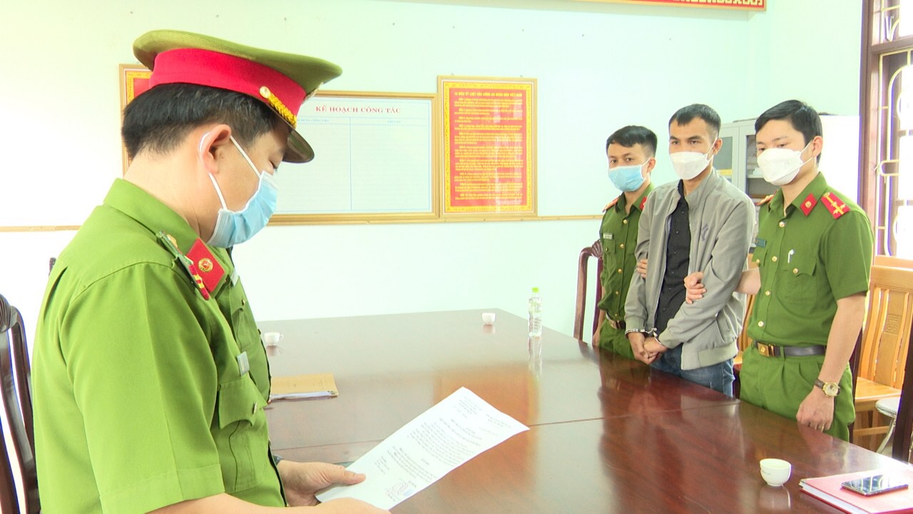 Đối tượng Mai Thanh Hùng tại cơ quan Công an