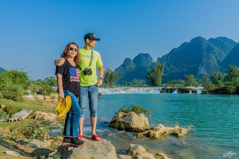 Chuyến đi hạnh ph&uacute;c c&ugrave;ng mẹ ảnh 1