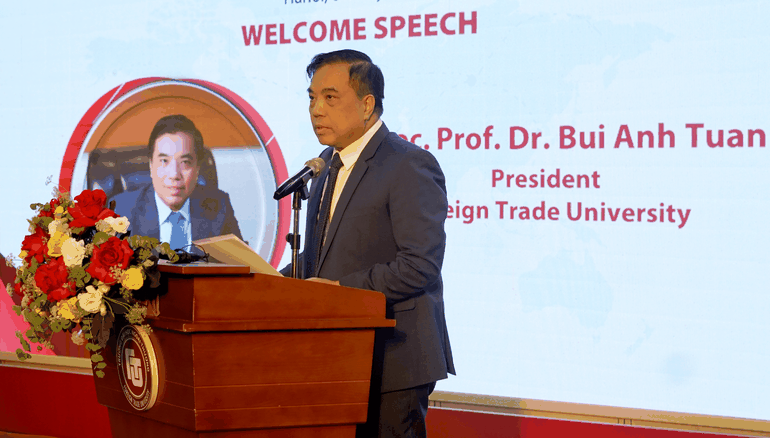 PGS, TS Bùi Anh Tuấn- Hiệu trưởng trường Đại học Ngoại thương phát biểu trong Lễ khởi động Chương trình WTO Chair - FTU