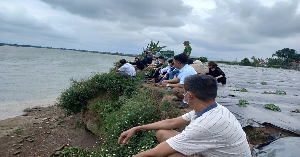 Hải Dương: 3 mẹ con nữ giáo viên mất tích ở bờ sông