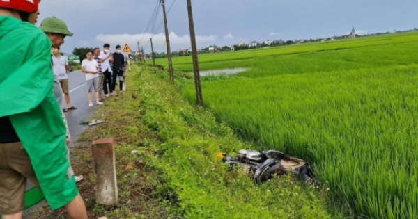 Thái Bình: Đang đi trên đường, 3 người bị sét đánh tử vong