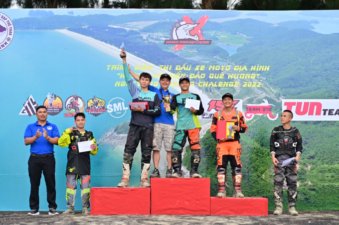 z3416890131615_f51aeaa44f421215688e991f163282a2